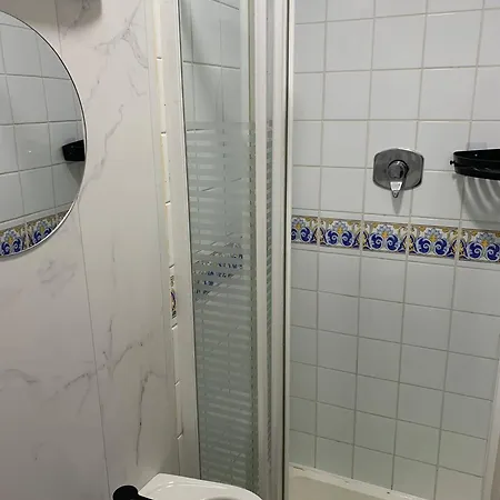 بيت ضيافة In House - Ensuite With King Bed 2